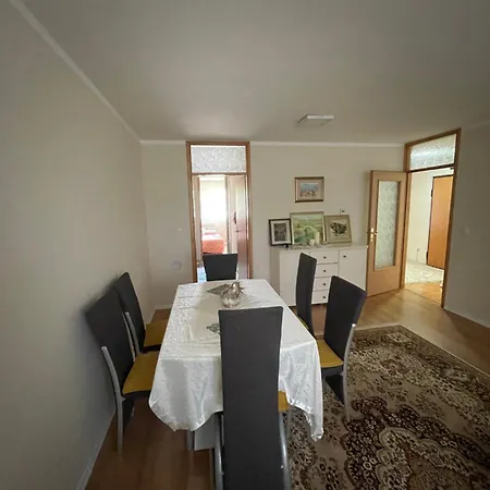 Stan Na Dan, Dobrinja Appartement *